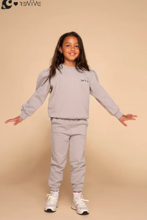 &C X Revive | Kids Joggingset Girl | Grijs | Let'S Go