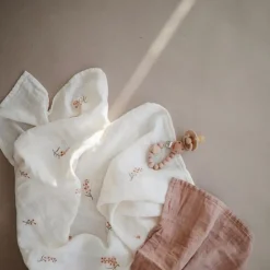 Mushie | Flowers Swaddle