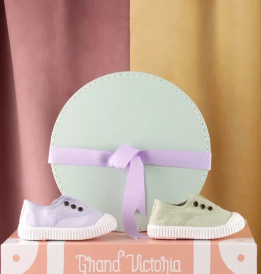 Victoria | 106627 | Lage Sneakers Elastiek | Lirio Lila